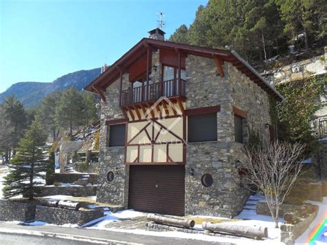 Can a foreigner buy a house in Andorra?