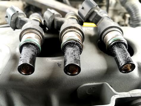Can a fuel pressure sensor cause rough idle?