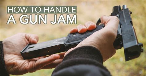 Can a loose grip cause a gun to jam?