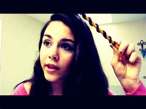 Can a pencil curl your hair?
