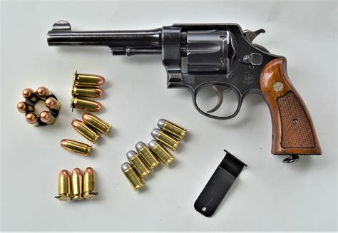 Can a revolver shoot 45?