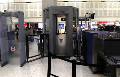 Can airport scanners see piercings?