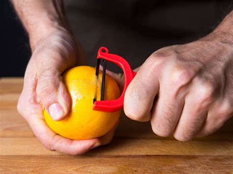 Can an apple peeler peel an orange?