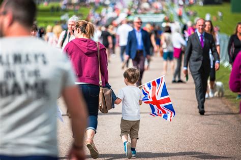 Can any British citizen live in Jersey?