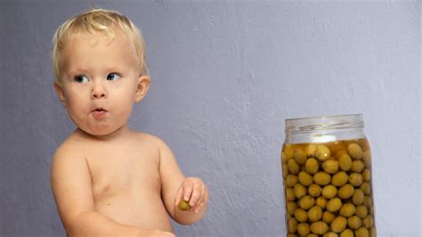 Can babies have olives?