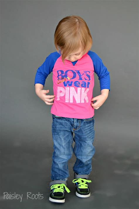 Can boys wear pink underwear?