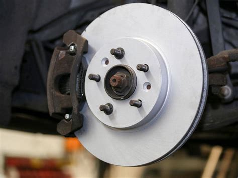 Can brakes smell like clutch?