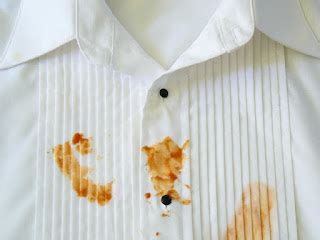Can clothes be permanently stained?
