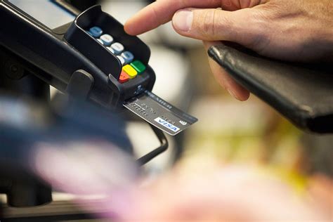 Can contactless cards be hacked?