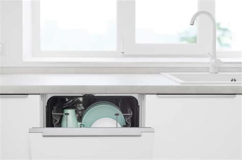 Can dishwasher and sink share the same drain?