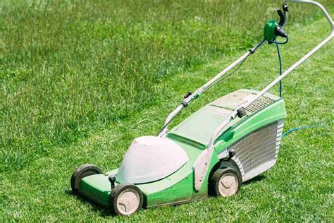 Can electric mower cut long grass?