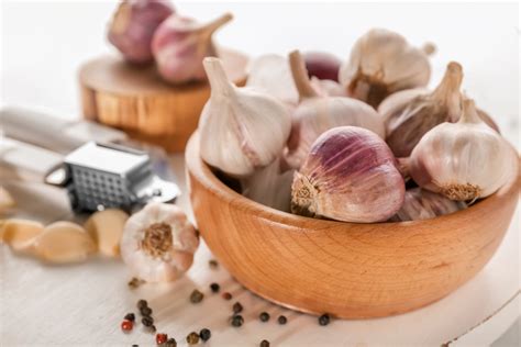 Can garlic draw out infection?