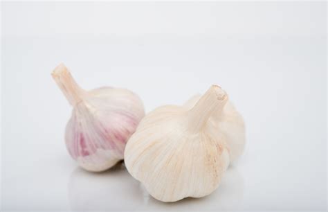 Can garlic remove plaque from arteries?