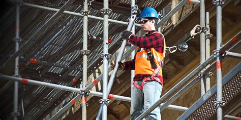 Can girls work scaffolding?