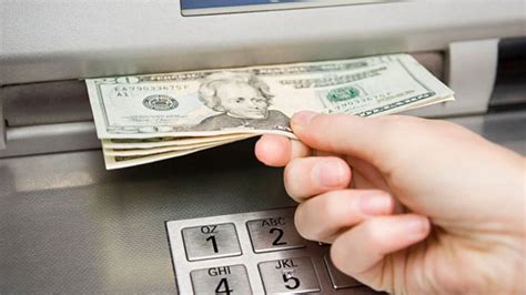 Can hackers withdraw money from bank account?