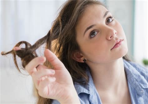 Can hair twirling be a tic?