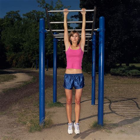 Can hanging increase height?