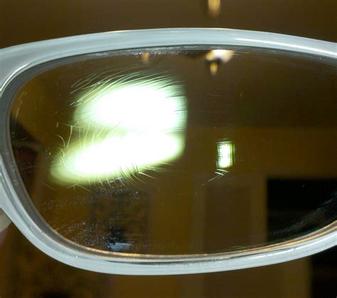 Can heat damage anti-reflective coating?