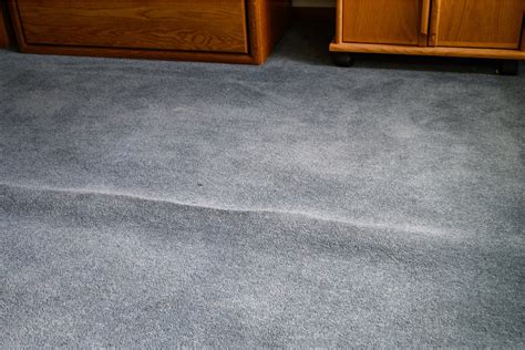 Can heat damage carpet?