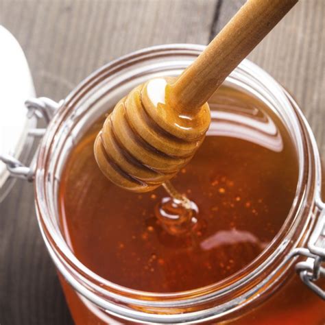 Can honey burn cooking?