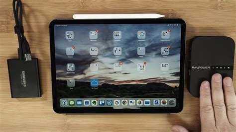 Can iPad Pro read external hard drive?