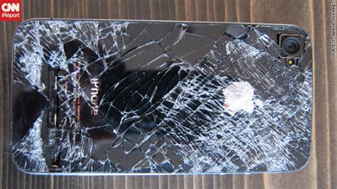 Can iPhone 14 survive a fall?