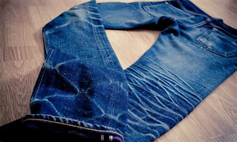 Can jeans fade without washing?