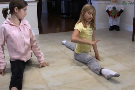 Can kids do splits?