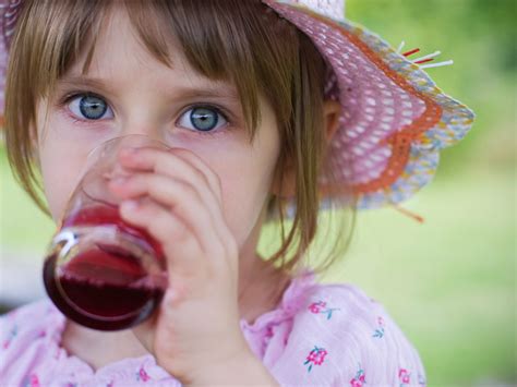 Can kids drink grape juice?