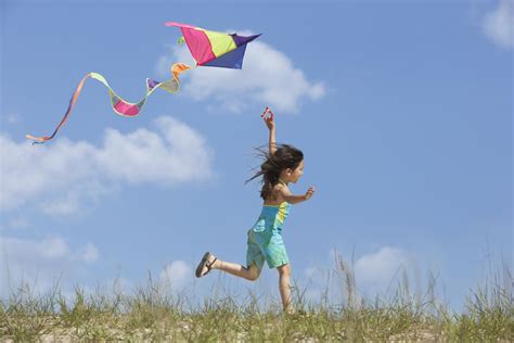 Can kids fly kites?