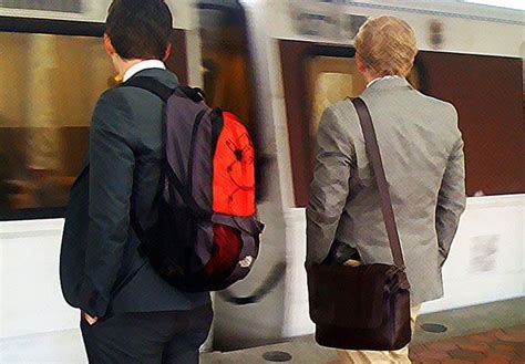 Can men wear backpacks?