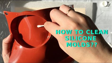 Can mold be washed off silicone?