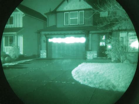 Can night vision see in daylight?