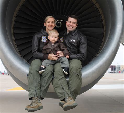 Can pilots family fly for free?