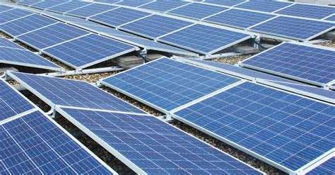 Can solar panels produce 240 volts?