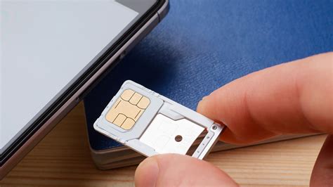 Can someone access your SIM card?