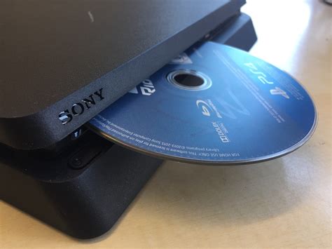 Can the PS4 play Blu-Ray?