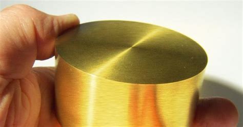 Can titanium be gold?