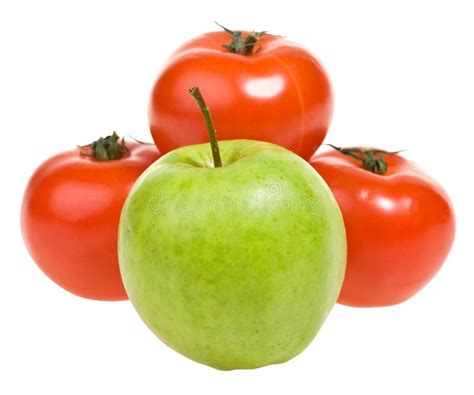 Can tomatoes and apples be stored together?