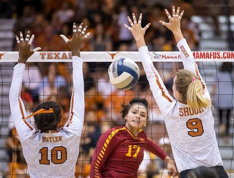 Can two players block the ball in volleyball?