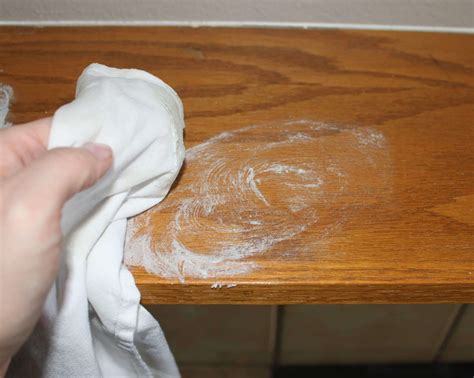 Can vinegar discolor furniture?