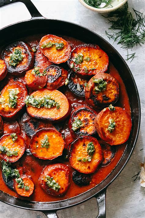 Can we eat sweet potato and tomato together?