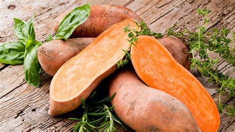 Can we eat sweet potato at night?