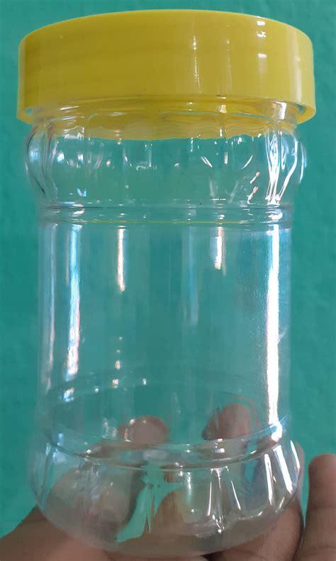Can we store pickle in plastic jar?
