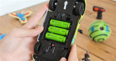 Can we use rechargeable batteries in toys?