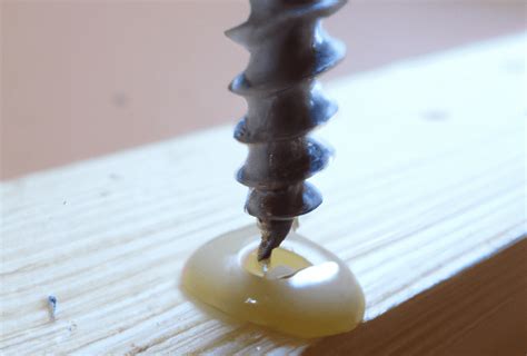 Can wood glue hold a screw?