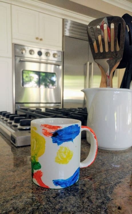 Can you bake a cake in a ceramic mug?