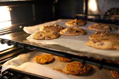 Can you bake cookies on the top rack?