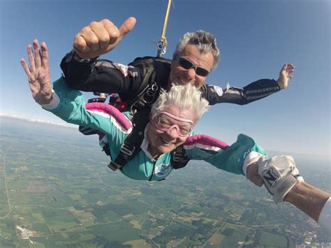 Can you be too skinny to skydive?