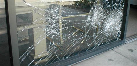 Can you break laminated glass?